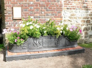 Diamond Jubilee Planter